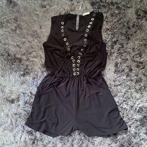 🌼Lace up Romper🌼